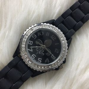 Black jelly fleur de lis gem bezel fashion watch